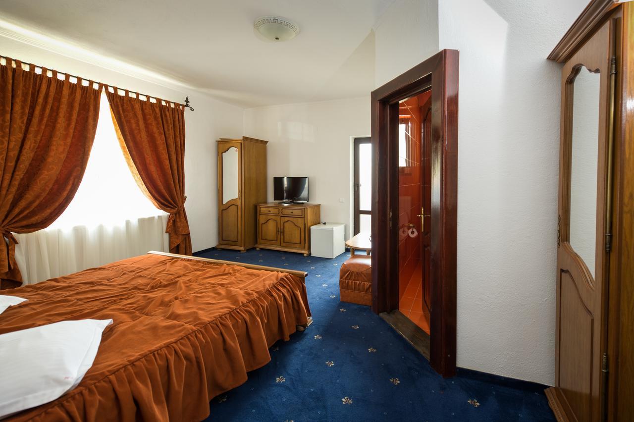 Complex Craiasa Muntilor Moieciu Hotel Moeciu De Sus Eksteriør billede